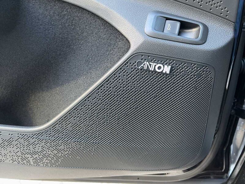 SKODA Enyaq 85 L&K AHK ACC LED Navi HUD Matrix Pano