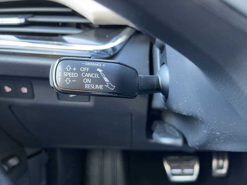SKODA Enyaq 85 L&K AHK ACC LED Navi HUD Matrix Pano
