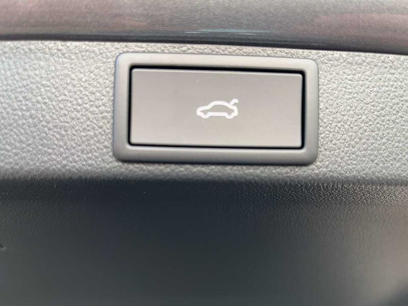 SKODA Octavia Combi 110kW 2.0 TDI Selection ACC Navi W