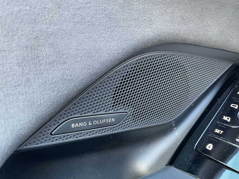 Audi A6 e-tron Avant performance W edition one grey