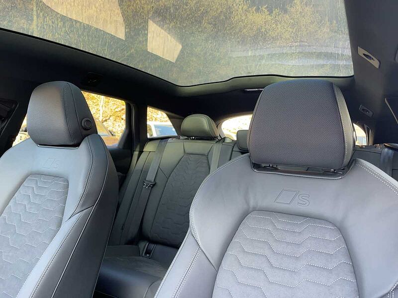Audi A6 e-tron Avant performance W edition one grey
