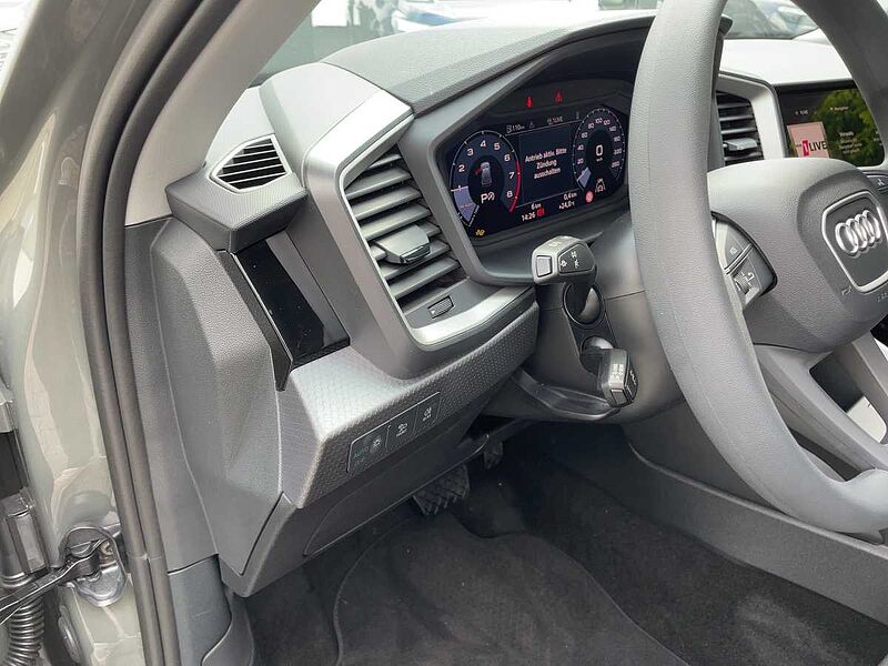 Audi A1 allstreet S tronic LED KLIMA APP