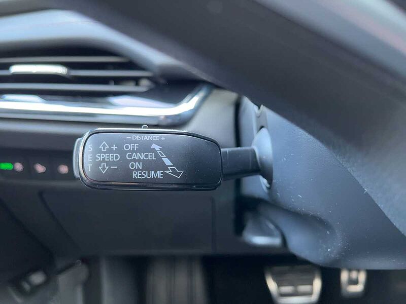 SKODA Enyaq 85 L&K AHK ACC LED Navi HUD Matrix Pano