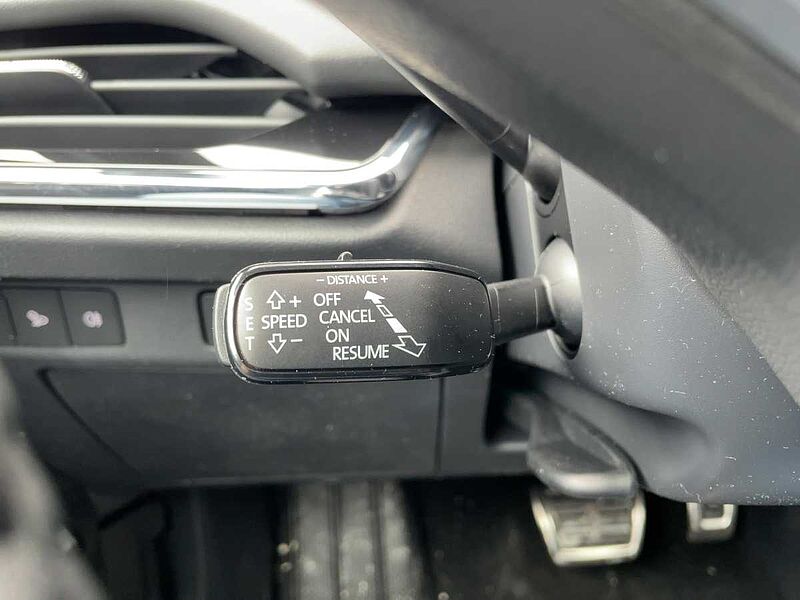 SKODA Enyaq 85 L&K AHK ACC LED Navi HUD Matrix Pano