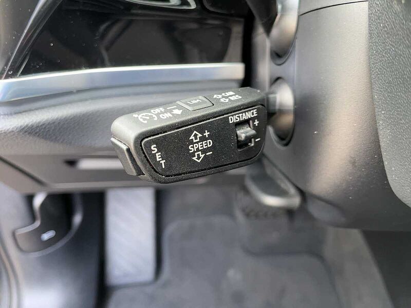 Audi Q3 45 1.4 TFSI e basis ACC Virt LED PDC Hyb. S