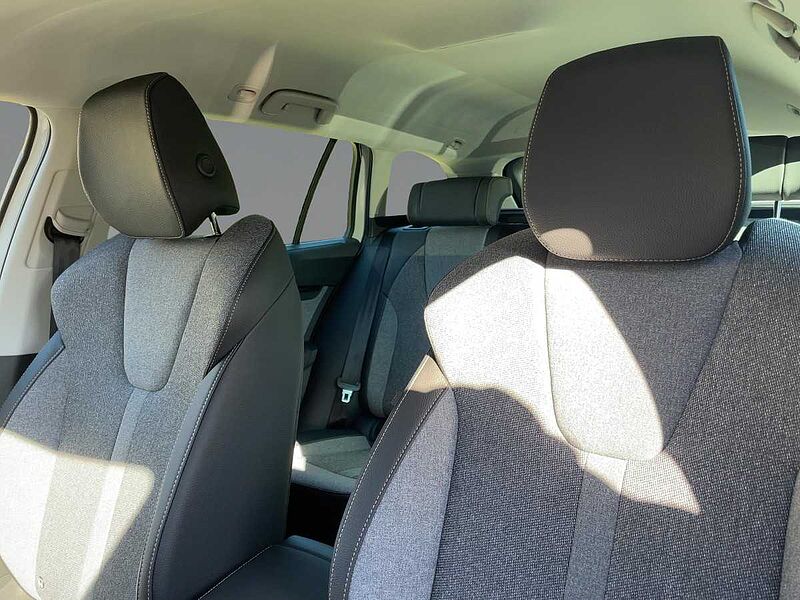 SKODA Octavia Combi 110kW 2.0 TDI Selection ACC Navi W