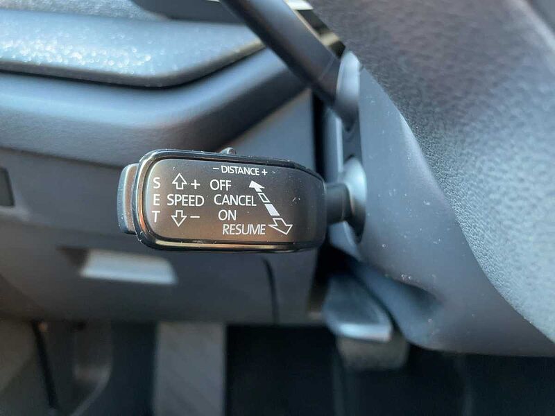 SKODA Octavia Combi 110kW 2.0 TDI Selection ACC Navi W
