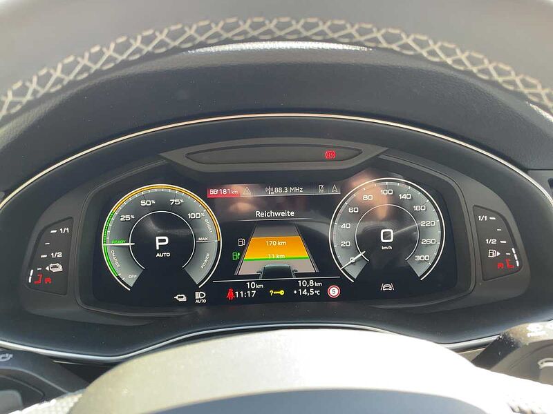 Audi Q7 SUV Sline 55 TFSIe AHK PANO B&O OLED