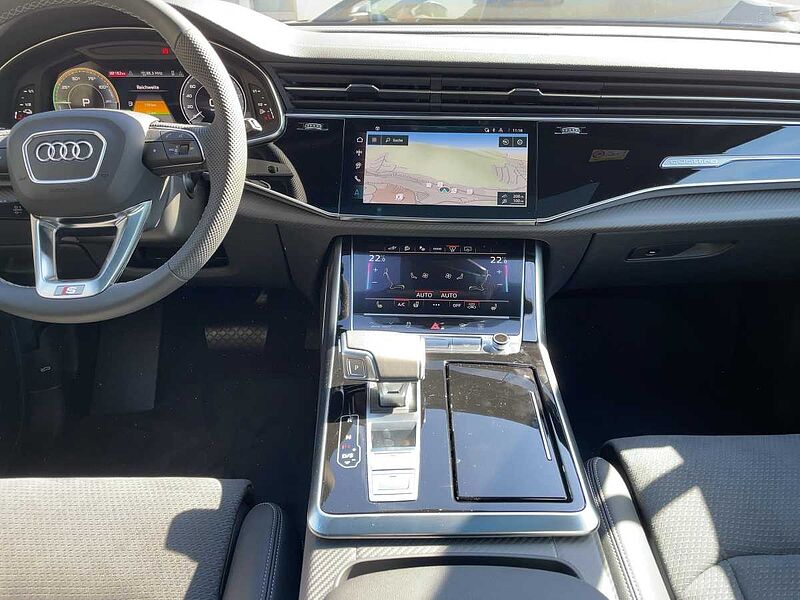 Audi Q7 SUV Sline 55 TFSIe AHK PANO B&O OLED