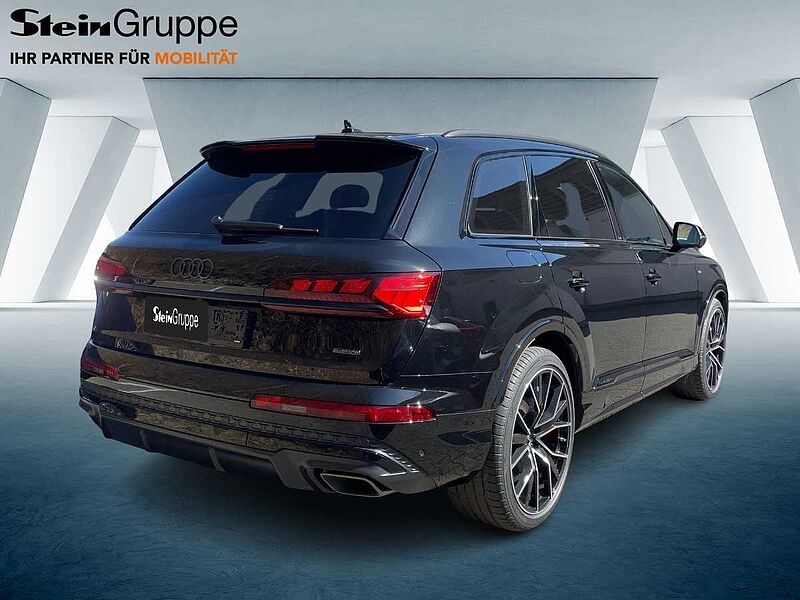 Audi Q7 SUV Sline 55 TFSIe AHK PANO B&O OLED
