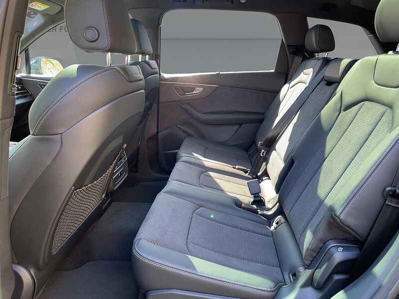 Audi Q7 SUV Sline 55 TFSIe AHK PANO B&O OLED