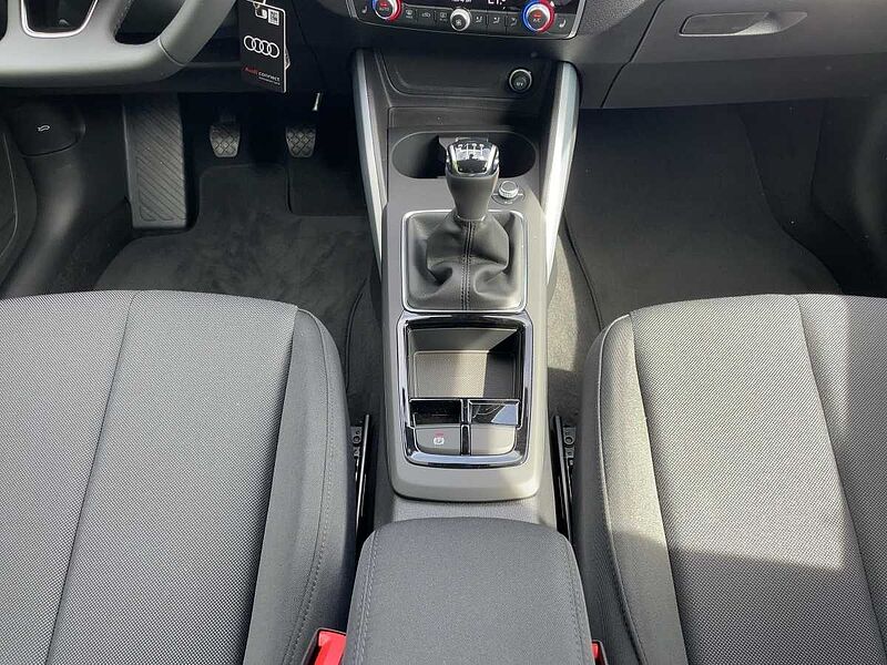 Audi Q2 30 TFSI Schaltgetriebe LED SHZ SOUND APP