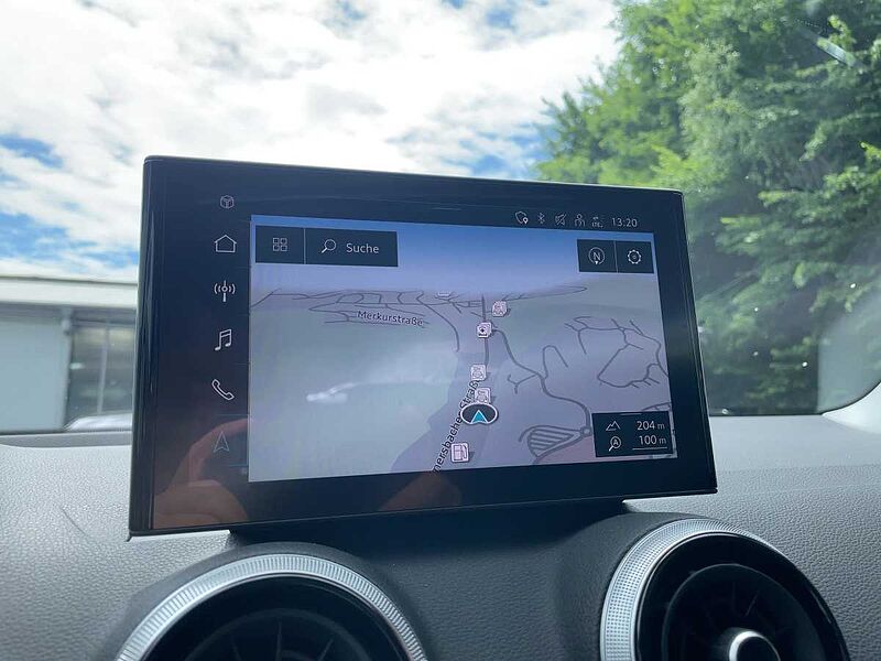 Audi Q2 advanced 35 TFSI S tronic AHK PANO LED SOUND