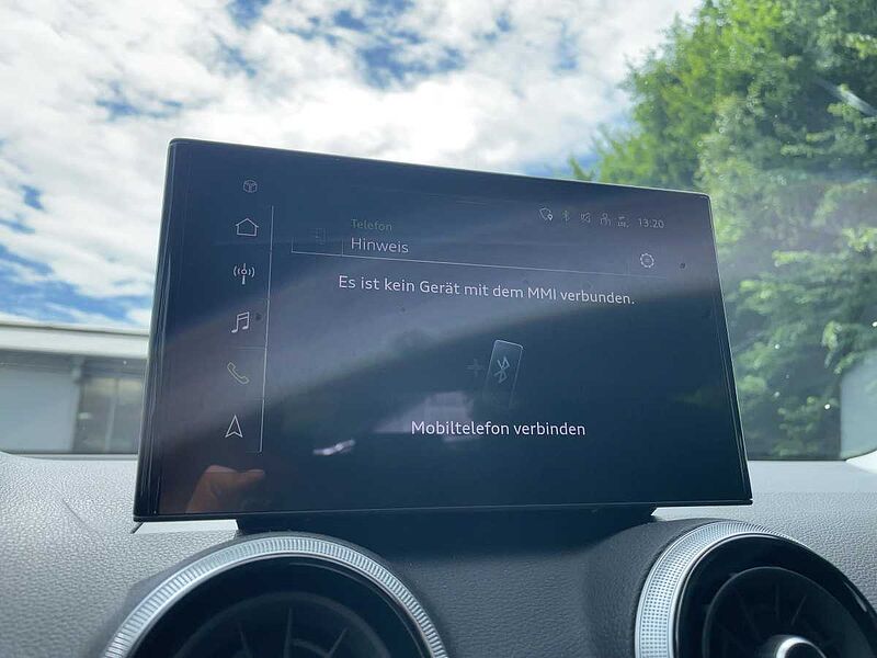 Audi Q2 advanced 35 TFSI S tronic AHK PANO LED SOUND