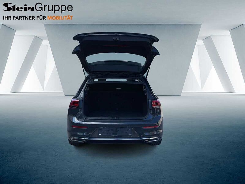 Volkswagen Golf VIII 1.5 eTSI Style AHK ACC Virt LED PDC