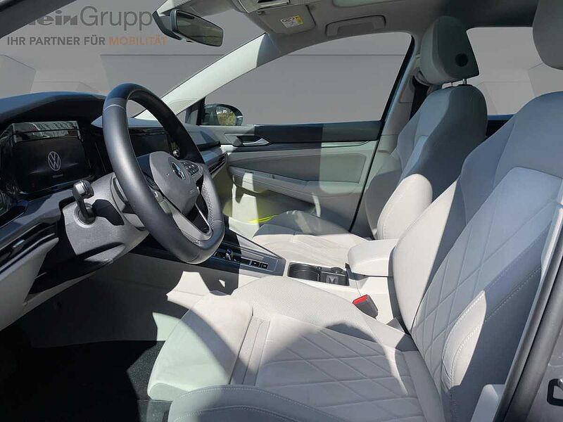 Volkswagen Golf VIII 1.5 eTSI Style AHK ACC Virt LED PDC
