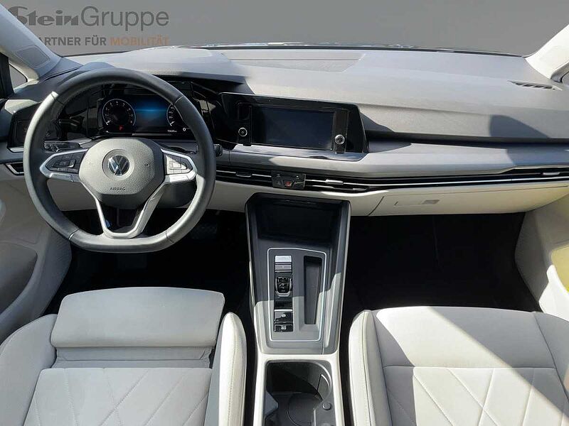 Volkswagen Golf VIII 1.5 eTSI Style AHK ACC Virt LED PDC
