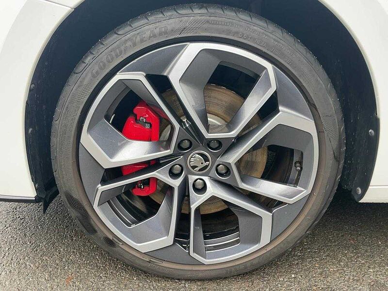 SKODA Octavia Combi 1.4 TSI RS iV Navi Virt LED PDC