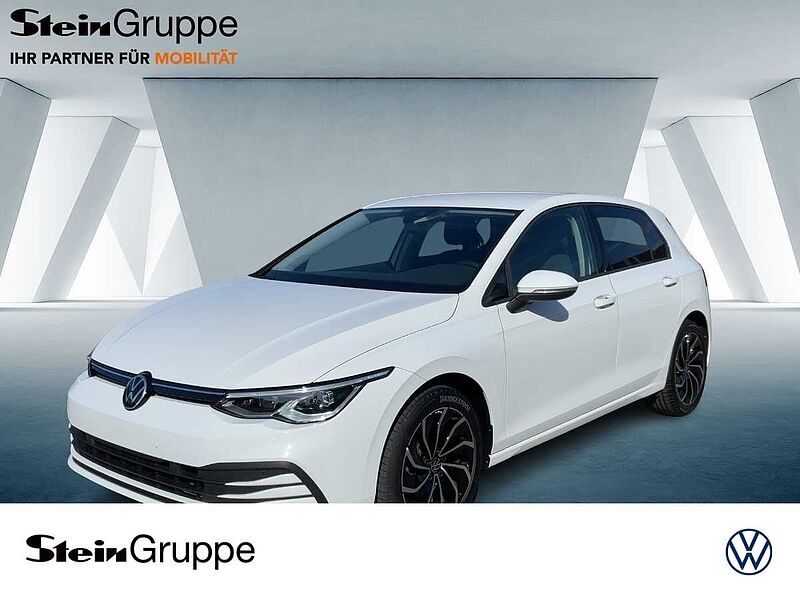 Volkswagen Golf VIII 1.5 eTSI Life Navi ACC Virt CarPlay