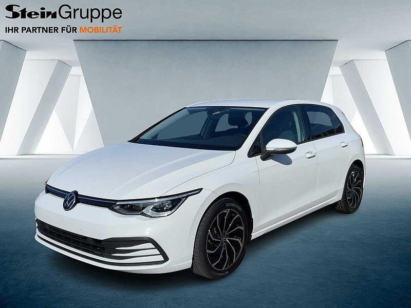 Volkswagen Golf VIII 1.5 eTSI Life Navi ACC Virt CarPlay