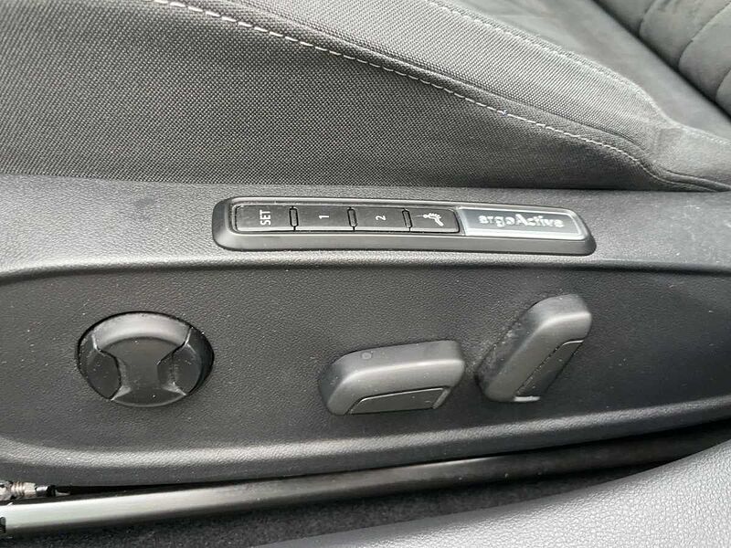 Volkswagen Golf VIII 1.4 Style Navi ACC Virt LED CarPlay e