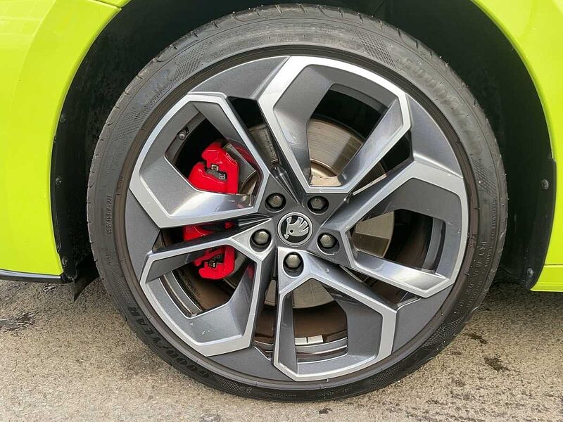 SKODA Octavia Combi 1.4 TSI RS iV Navi Virt LED PDC