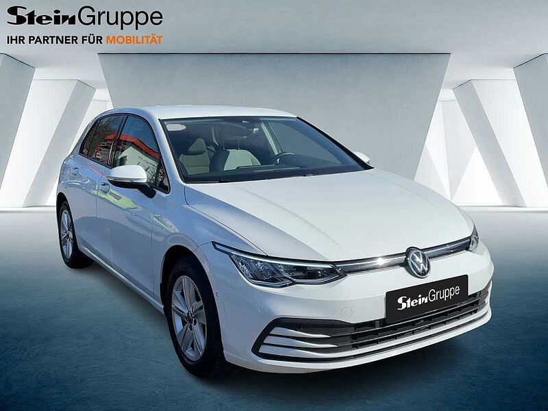 Volkswagen Golf VIII 1.5 TSI Life Navi ACC Virt LED PDC