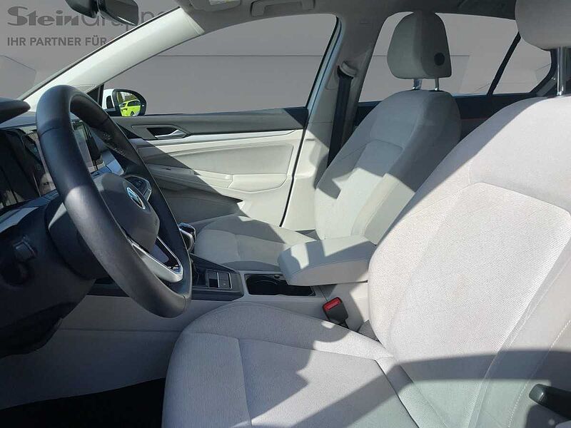 Volkswagen Golf VIII 1.5 TSI Life Navi ACC Virt LED PDC