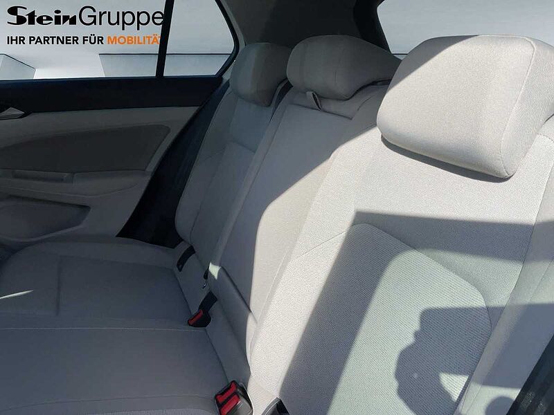 Volkswagen Golf VIII 1.5 TSI Life Navi ACC Virt LED PDC