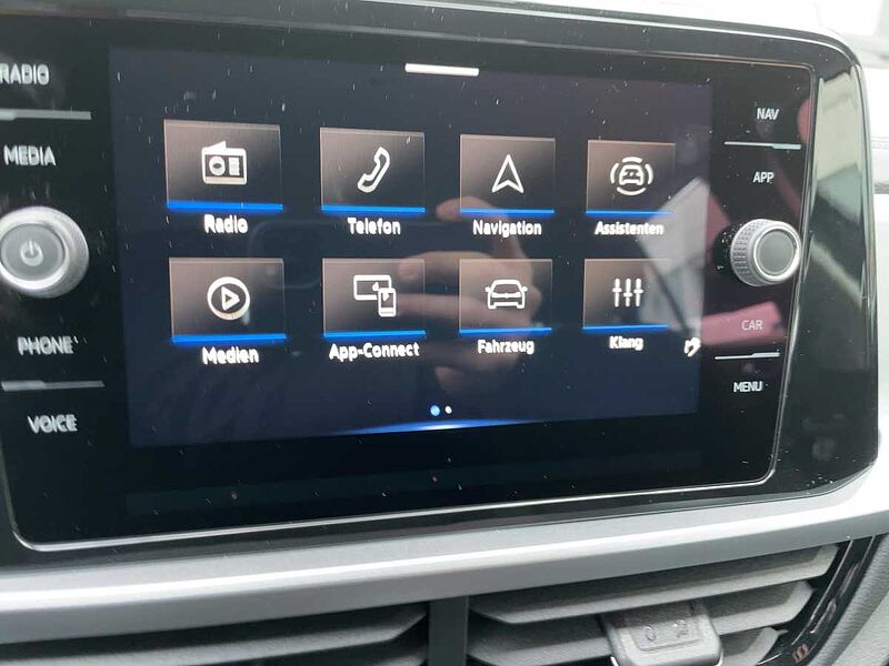 Volkswagen T-Roc 1.0 TSI Life Virt Navi LED CarPlay PDC