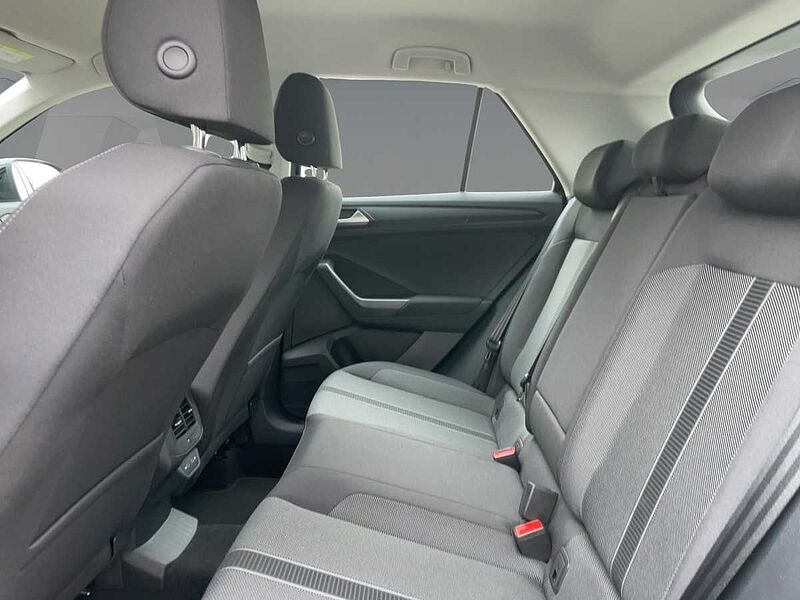 Volkswagen T-Roc 1.0 TSI Life Virt Navi LED CarPlay PDC