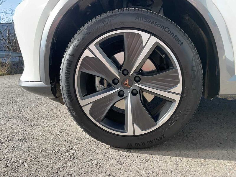 CUPRA Formentor 1.5 TSI AHK Navi ACC Virt LED PDC Basis