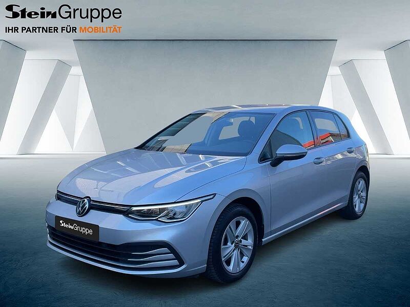Volkswagen Golf VIII 1.5 TSI Life Navi ACC Virt LED PDC