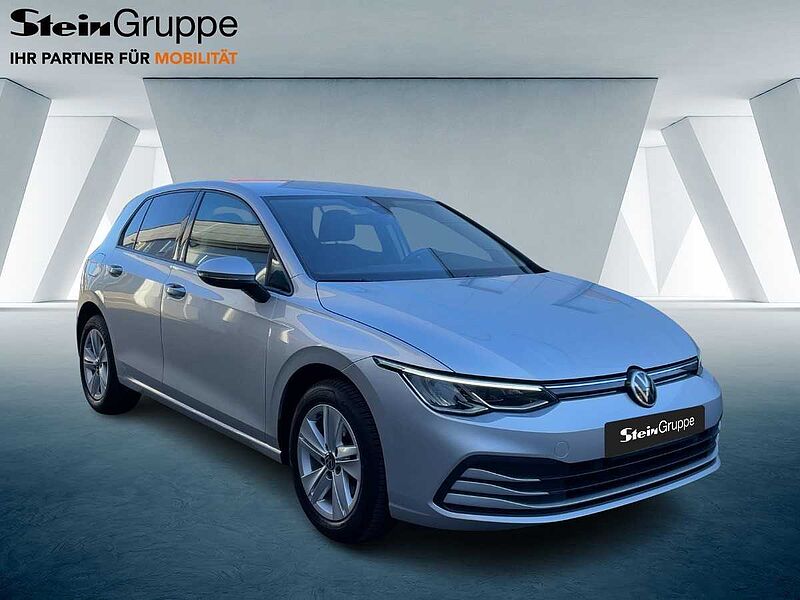 Volkswagen Golf VIII 1.5 TSI Life Navi ACC Virt LED PDC