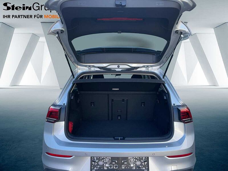 Volkswagen Golf VIII 1.5 TSI Life Navi ACC Virt LED PDC
