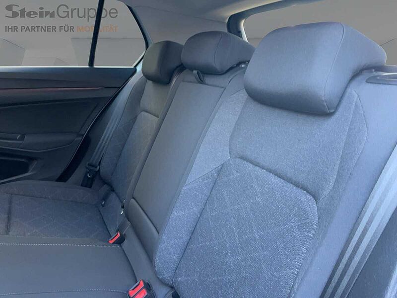 Volkswagen Golf VIII 1.5 TSI Life Navi ACC Virt LED PDC