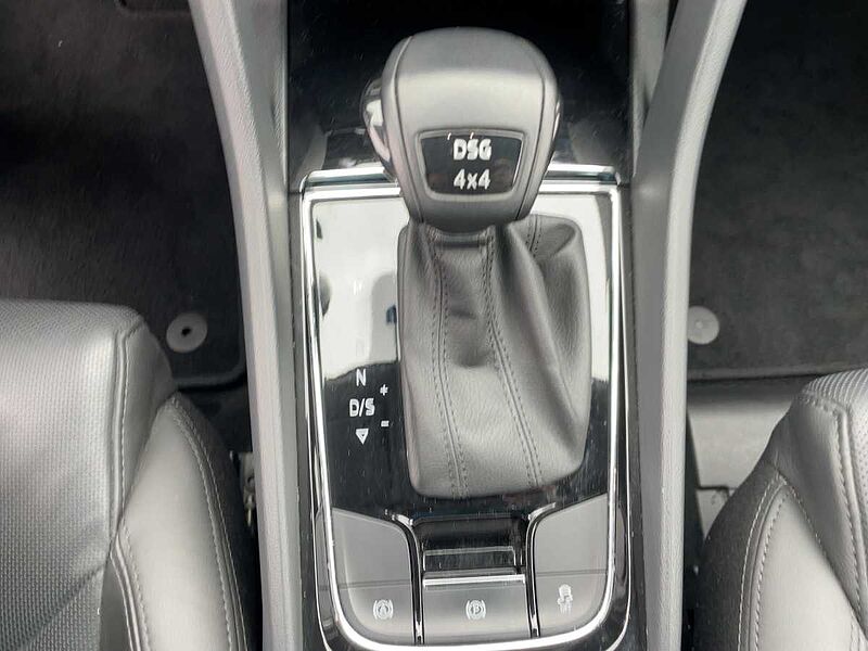 SKODA Kodiaq 2.0 TSI L&K AHK Navi ACC Virt LED PDC