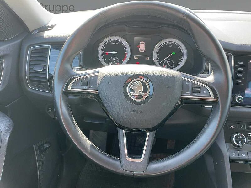 SKODA Kodiaq 2.0 TDI Style AHK Navi LED PDC CarPlay