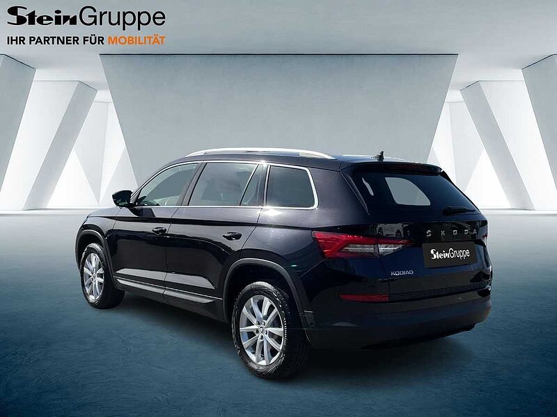 SKODA Kodiaq 2.0 TDI Style AHK Navi LED PDC CarPlay