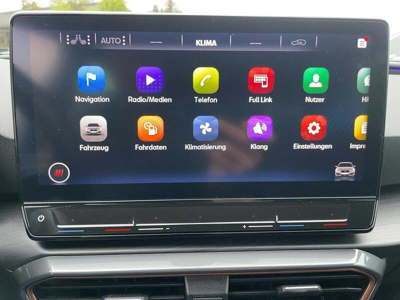 CUPRA Leon 1.5 eTSI Navi ACC Virt LED PDC CarPlay Basis
