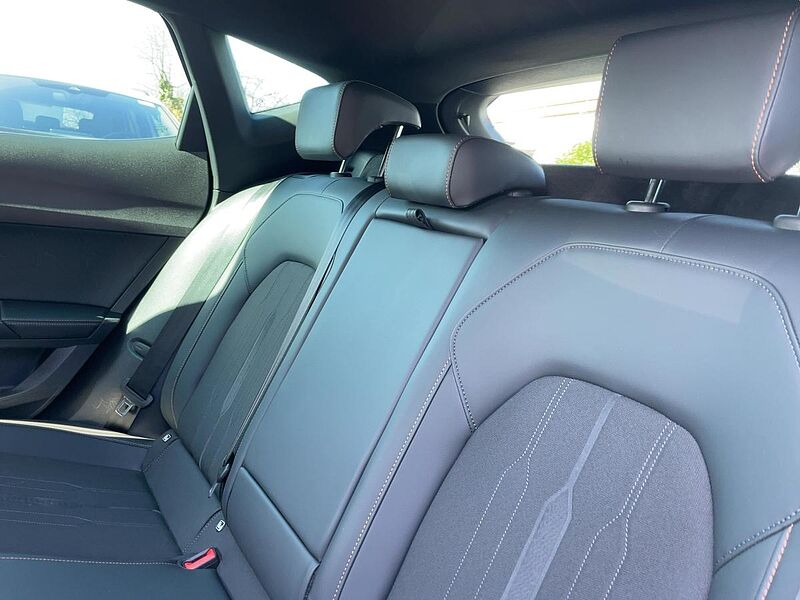 CUPRA Formentor 1.4 VZ Navi ACC Virt LED PDC CarPlay