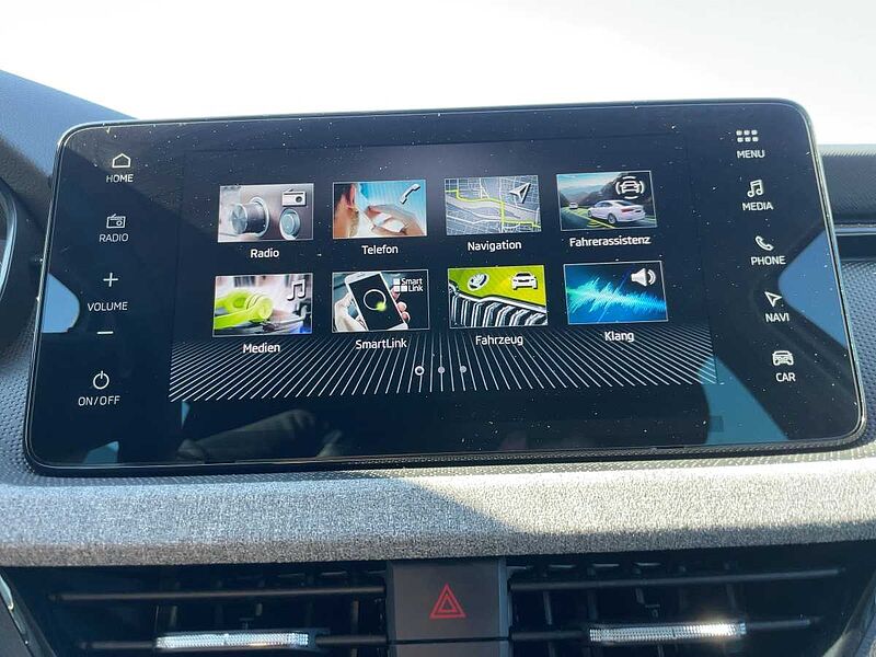 SKODA Kamiq 1.0 TSI Selection AHK Navi ACC Virt LED