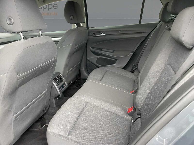 Volkswagen Golf VIII 1.5 TSI Life Navi Virt LED CarPlay