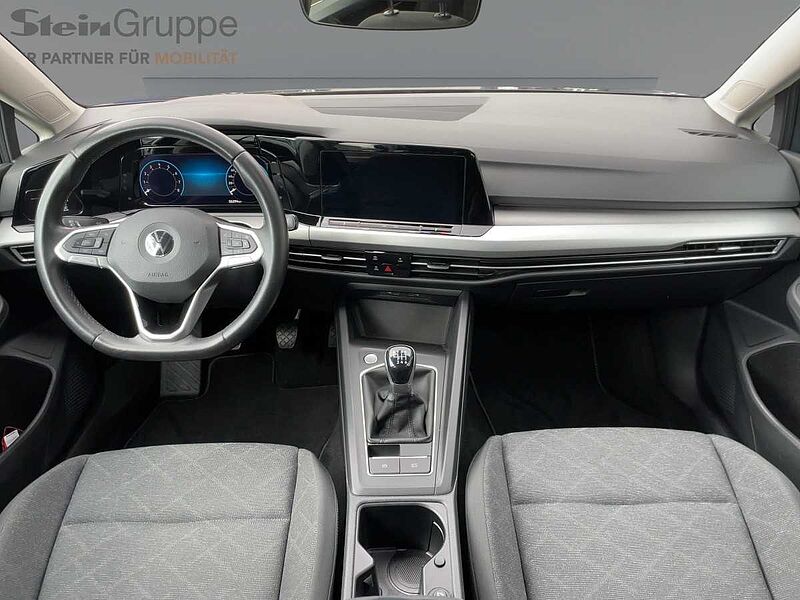 Volkswagen Golf VIII 1.5 TSI Life Navi Virt LED CarPlay