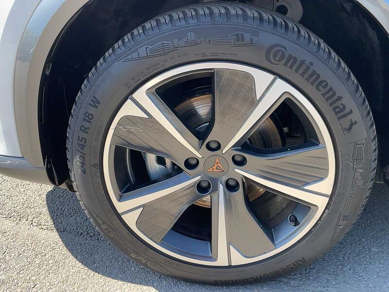CUPRA Formentor 1.5 TSI AHK Navi ACC Virt LED PDC Basis