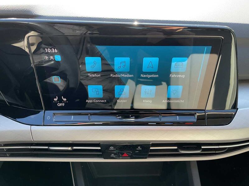 Volkswagen Golf VIII 2.0 TDI Life Navi Virt CarPlay PDC