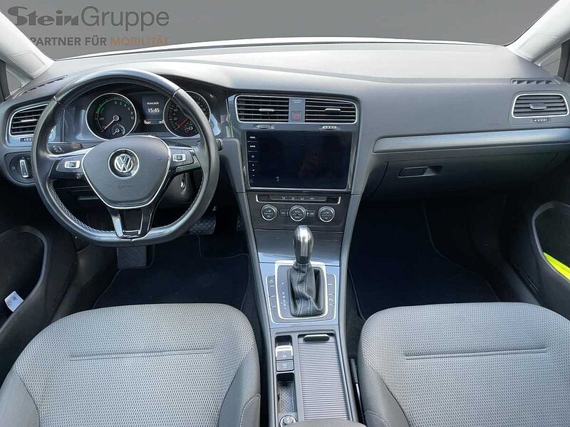 Volkswagen Golf VII e-Golf Navi LED PDC Kamera