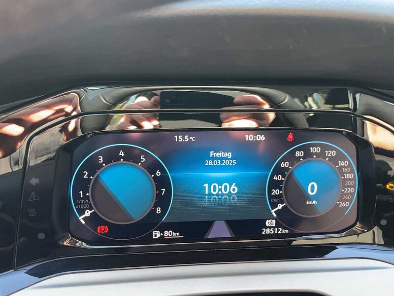 Volkswagen Golf VIII Variant 1.0 TSI Life Virt LED PDC