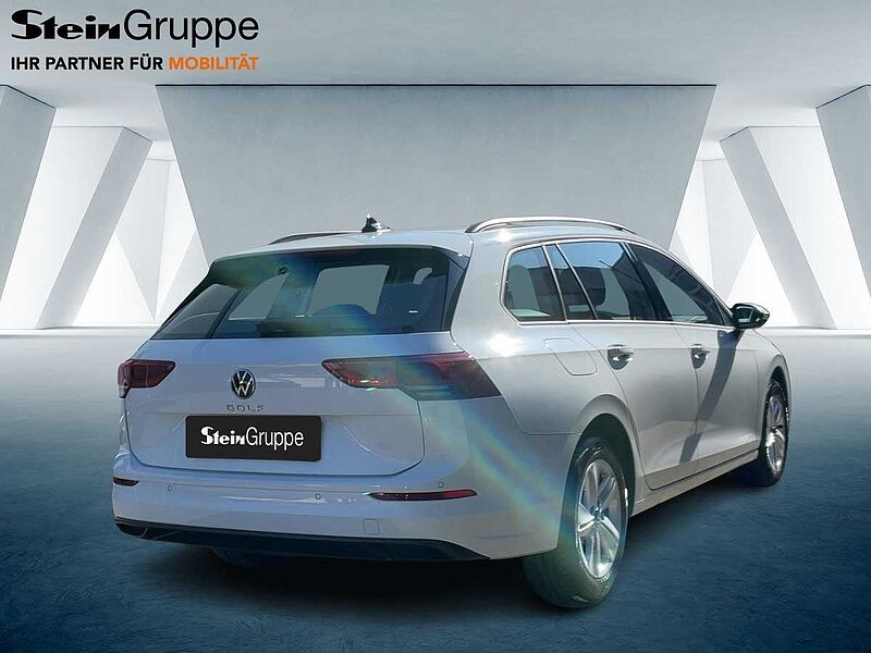 Volkswagen Golf VIII Variant 1.0 TSI Life Virt LED PDC