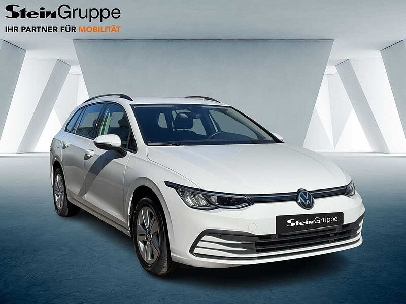 Volkswagen Golf VIII Variant 1.0 TSI Life Virt LED PDC